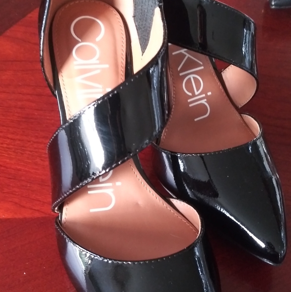 Calvin Klein Gellar leather Dress heels - Picture 15 of 16